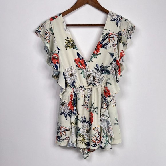 MinkPink Cream Floral Boho Ruffle Flutter Sleeve Tie Back Feminine Romper Sz XS - Picture 4 of 11